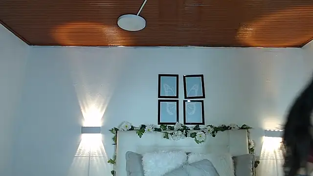 Megan 05  online show from September 29, 6:13 pm