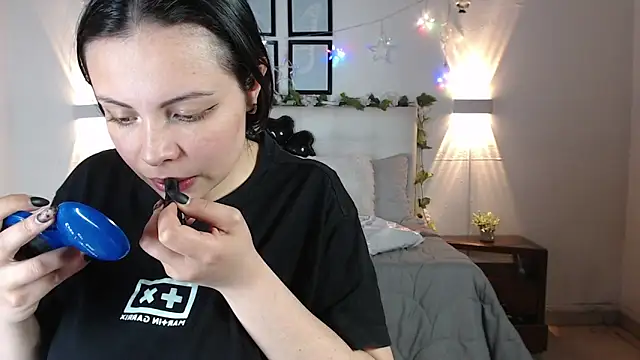 Megan 05  online show from March 21, 6:55 pm