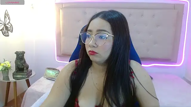 Snapshot of tinisweet chatting on May 9, 7:41 pm tinisweet online show from May 9, 7:41 pm