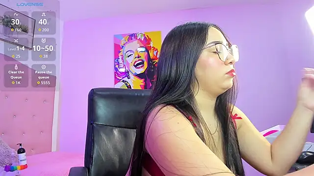 Snapshot of tinisweet chatting on May 16, 7:12 pm tinisweet online show from May 16, 7:12 pm
