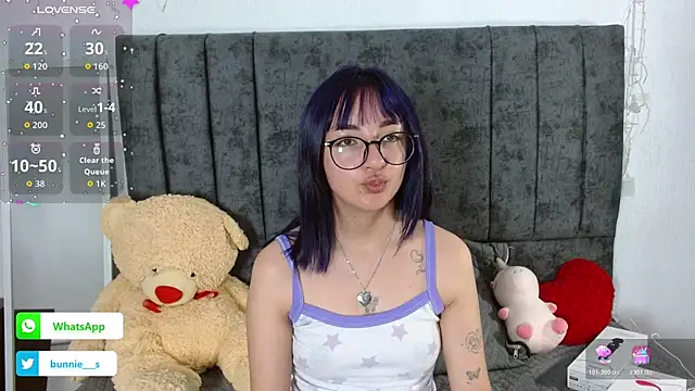 Snapshot of Littlee_Bunny_ chatting on November 4, 10:36 am Littlee Bunny online show from November 4, 10:36 am