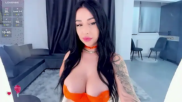 Snapshot of oh_julya chatting on December 12, 9:58 pm oh julya online show from December 12, 9:58 pm