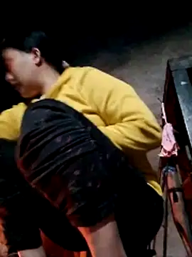 Snapshot of sasu62 chatting on March 22, 4:05 am sasu62 online show from March 22, 4:05 am