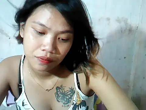 Snapshot of MorenaLovelyPinay24 chatting on October 5, 9:51 am MorenaLovelyPinay24 online show from October 5, 9:51 am