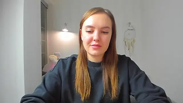 EmmaNorman online show from October 8, 4:15 pm