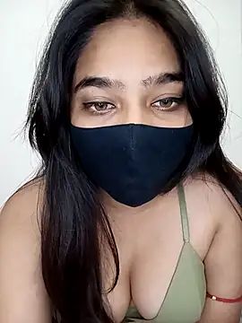 Snapshot of Snehabeauti chatting on February 2, 9:30 am Snehabeauti online show from February 2, 9:30 am