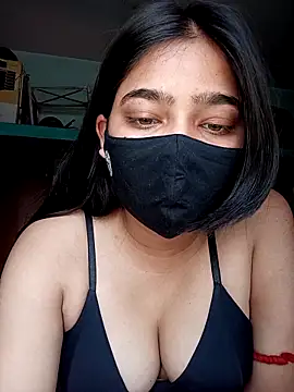 Snapshot of Snehabeauti chatting on March 2, 5:08 am Snehabeauti online show from March 2, 5:08 am