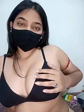 Snapshot of Snehabeauti chatting on March 30, 3:51 am Snehabeauti online show from March 30, 3:51 am