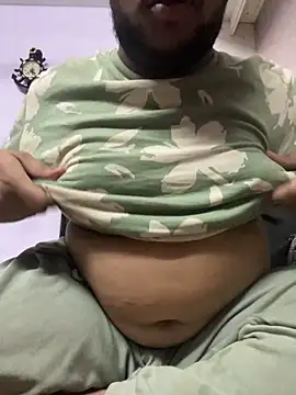 Snapshot of Shaikh_726910 chatting on February 5, 12:10 pm Shaikh 726910 online show from February 5, 12:10 pm