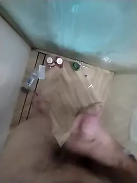 Snapshot of Pio185 chatting on October 29, 9:16 pm Pio185 online show from October 29, 9:16 pm