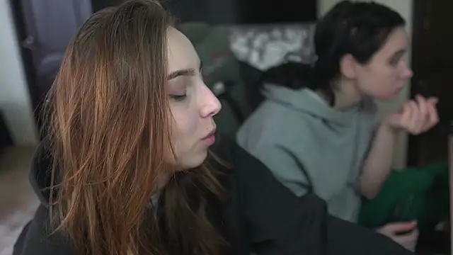 Snapshot of lis_silver chatting on January 14, 9:04 am lis silver online show from January 14, 9:04 am