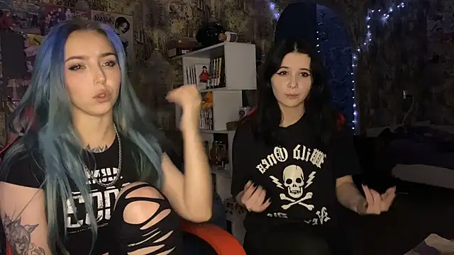 Snapshot of lis_silver chatting on June 5, 10:15 pm lis silver online show from June 5, 10:15 pm