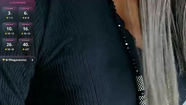 Snapshot of DARK_FANTASIES__ chatting on September 24, 10:46 pm DARK FANTASIES online show from September 24, 10:46 pm