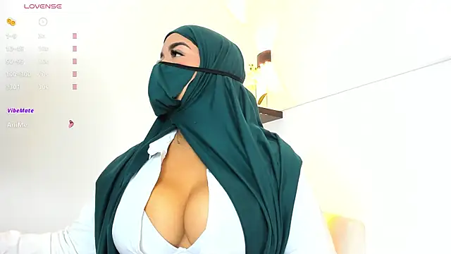 thaira aly online show from November 15, 9:32 pm