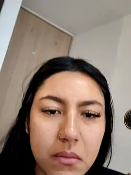 Megara 25 online show from November 11, 5:13 pm