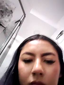 Megara 25 online show from December 5, 1:58 am