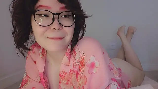 tsunade chan online show from May 9, 4:12 pm