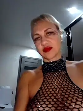 KissMiSveet online show from October 31, 6:53 pm