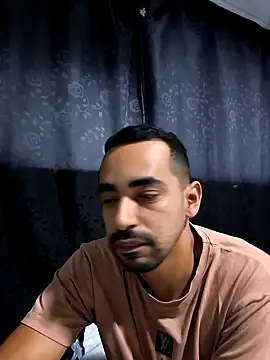 stivenlujan69 online show from December 19, 11:01 pm