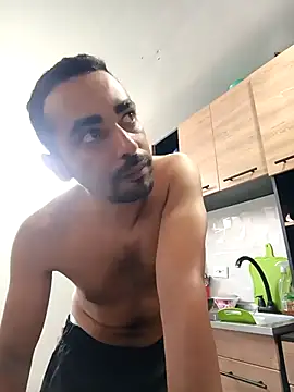 Snapshot of stivenlujan69 chatting on February 12, 6:36 pm stivenlujan69 online show from February 12, 6:36 pm