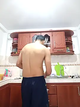 Snapshot of stivenlujan69 chatting on February 21, 1:06 am stivenlujan69 online show from February 21, 1:06 am