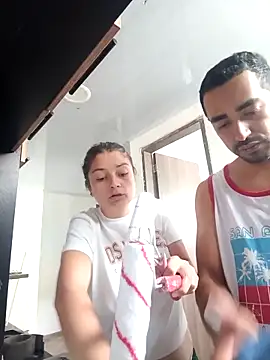 Snapshot of stivenlujan69 chatting on February 24, 3:21 pm stivenlujan69 online show from February 24, 3:21 pm