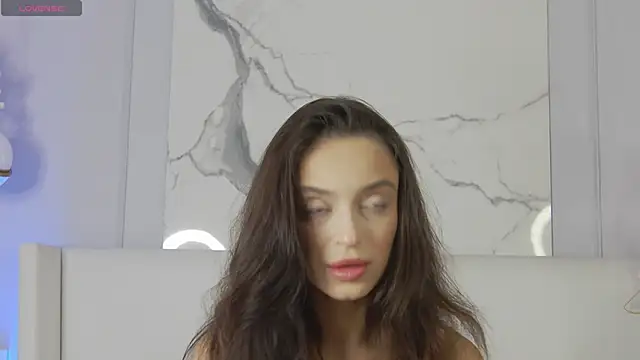 AdoraCortes online show from September 16, 5:52 am