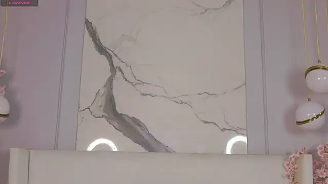 AdoraCortes online show from October 11, 5:17 am