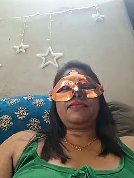 Snapshot of SIMIHOT chatting on October 9, 8:45 am SIMIHOT online show from October 9, 8:45 am