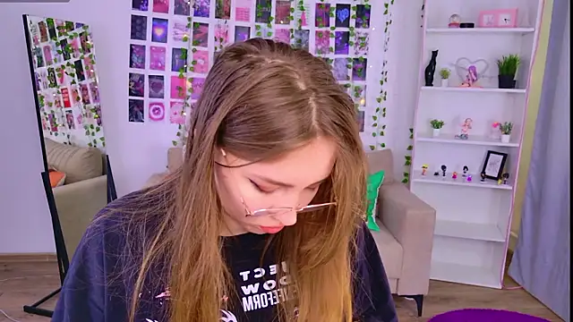 Moon  Bunny online show from February 20, 12:27 pm