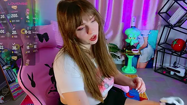 Moon  Bunny online show from May 8, 1:38 pm