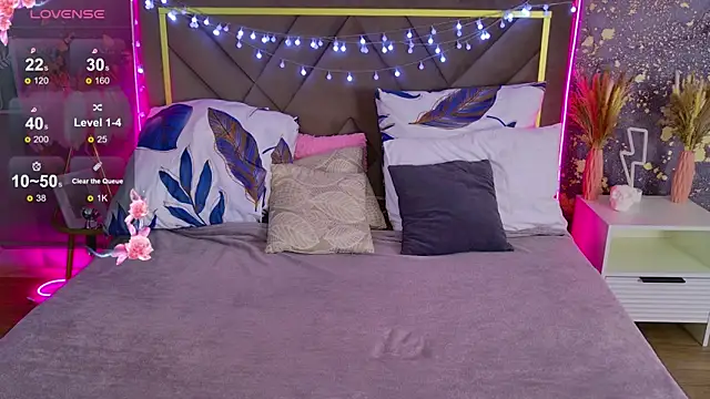 ViolaParkerss online show from October 23, 5:18 am