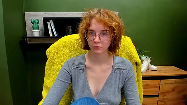 Snapshot of juicyPenny chatting on September 24, 6:28 am juicyPenny online show from September 24, 6:28 am