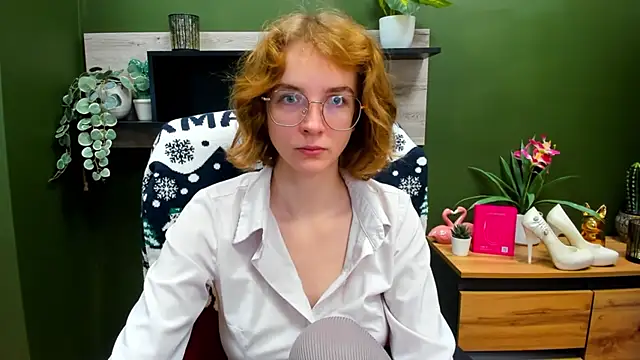 Snapshot of juicyPenny chatting on October 29, 7:43 am juicyPenny online show from October 29, 7:43 am