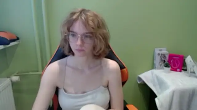 Snapshot of juicyPenny chatting on November 21, 7:29 am juicyPenny online show from November 21, 7:29 am