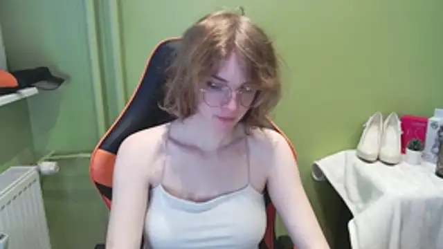 Snapshot of juicyPenny chatting on November 24, 7:30 am juicyPenny online show from November 24, 7:30 am