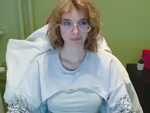 Snapshot of juicyPenny chatting on December 4, 7:39 am juicyPenny online show from December 4, 7:39 am