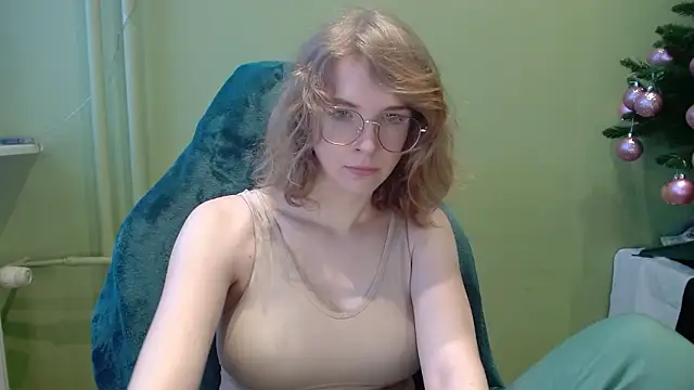 Snapshot of juicyPenny chatting on February 6, 7:34 am juicyPenny online show from February 6, 7:34 am