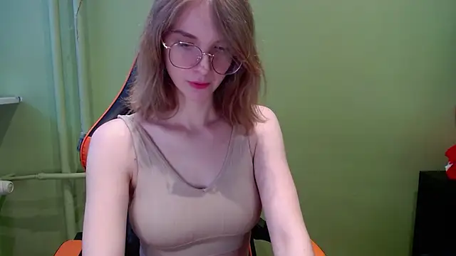 juicyPenny online show from March 15, 6:52 am