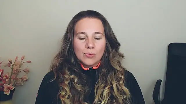 Darklure  online show from October 2, 9:11 pm