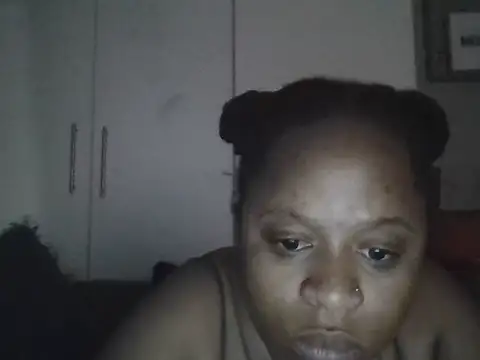 Snapshot of Sexybigassxx40 chatting on September 15, 11:43 am Sexybigassxx40 online show from September 15, 11:43 am