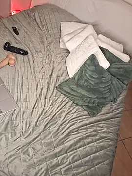 milfevapeccato online show from September 10, 2:39 pm