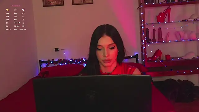 Olivia Faye online show from May 18, 5:52 pm