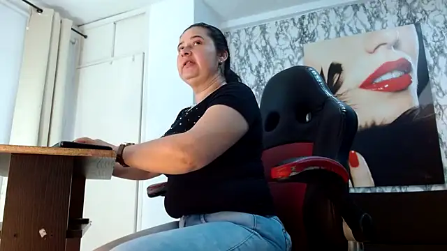 mariani smith online show from September 21, 11:45 am