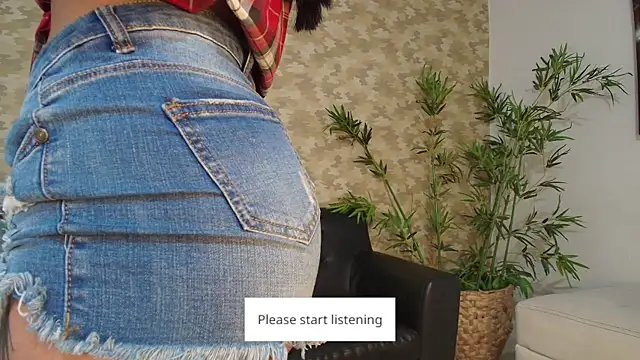 Snapshot of katspicy_ chatting on October 17, 1:03 pm katspicy online show from October 17, 1:03 pm