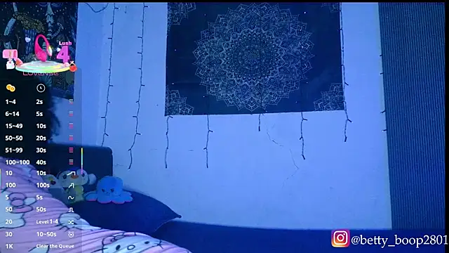 bettyboo2801 online show from January 10, 4:47 am