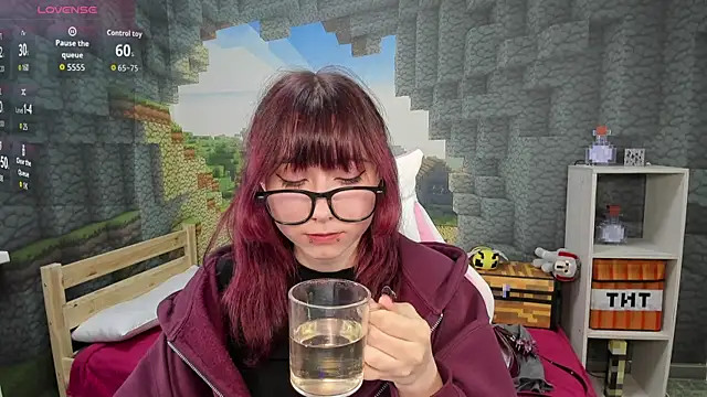 ClaraParks online show from November 7, 6:41 pm