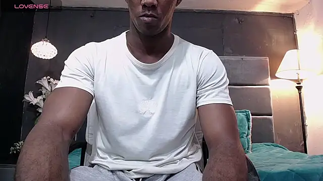 Snapshot of blackbignude chatting on September 10, 1:27 am blackbignude online show from September 10, 1:27 am