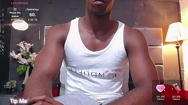 Snapshot of blackbignude chatting on September 19, 2:02 am blackbignude online show from September 19, 2:02 am