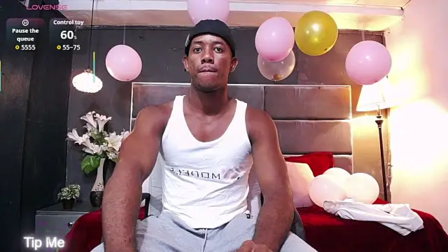 Snapshot of blackbignude chatting on September 21, 1:29 am blackbignude online show from September 21, 1:29 am